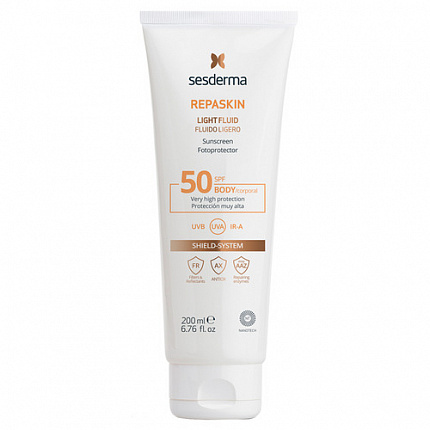 Флюид нежный солнцезащитный для тела SPF50  - Light fluid body sunscreen